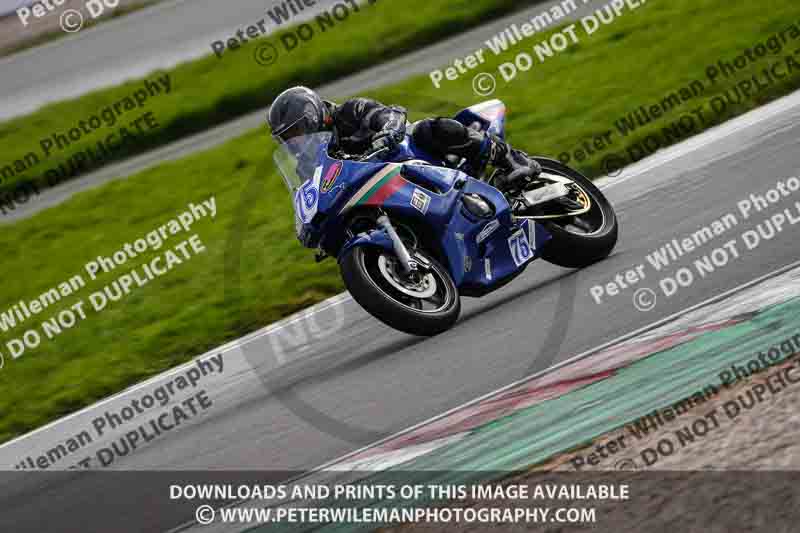 donington no limits trackday;donington park photographs;donington trackday photographs;no limits trackdays;peter wileman photography;trackday digital images;trackday photos